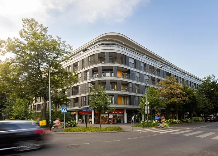 Luxury Two-Bedroom Apartment With Terrace By Tyzenhauz